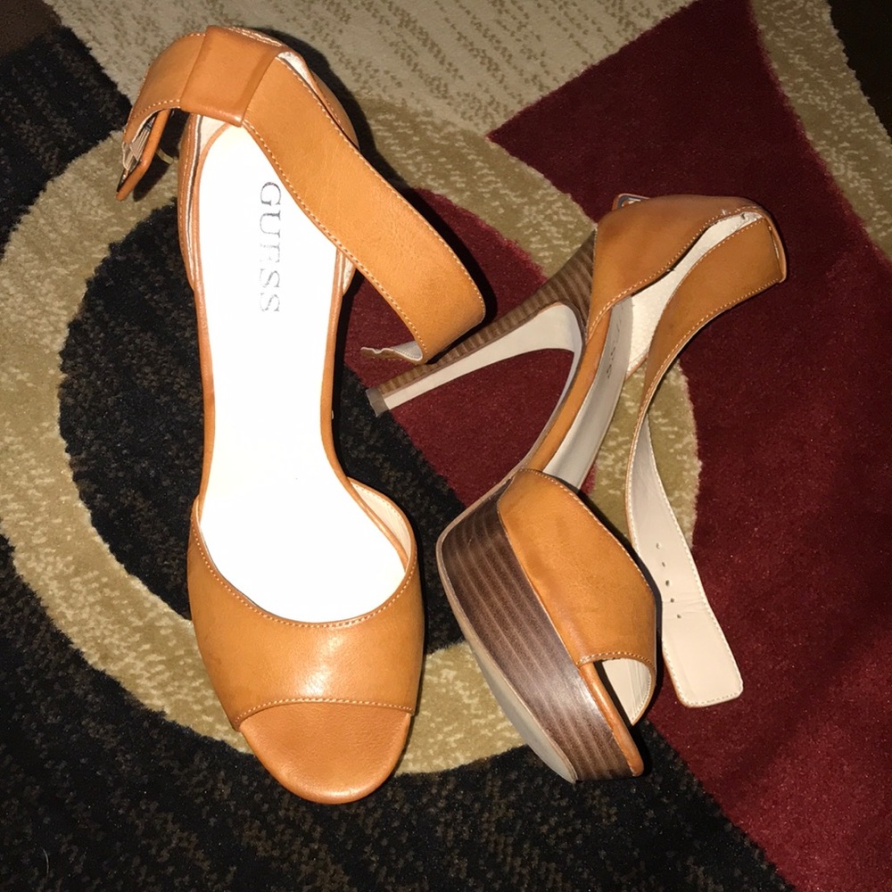 Women’s guess heels